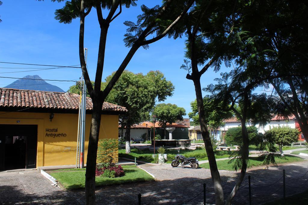 Hostal Antigueeno Antigua Εξωτερικό φωτογραφία