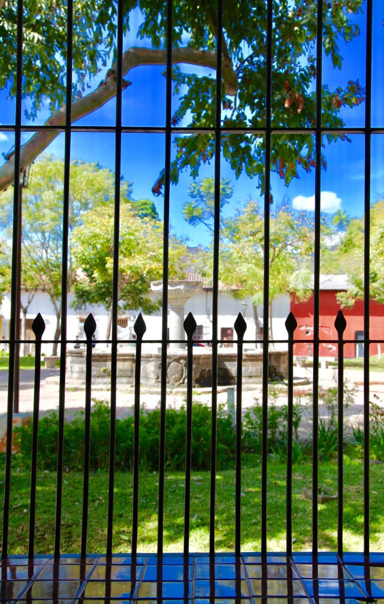 Hostal Antigueeno Antigua Εξωτερικό φωτογραφία