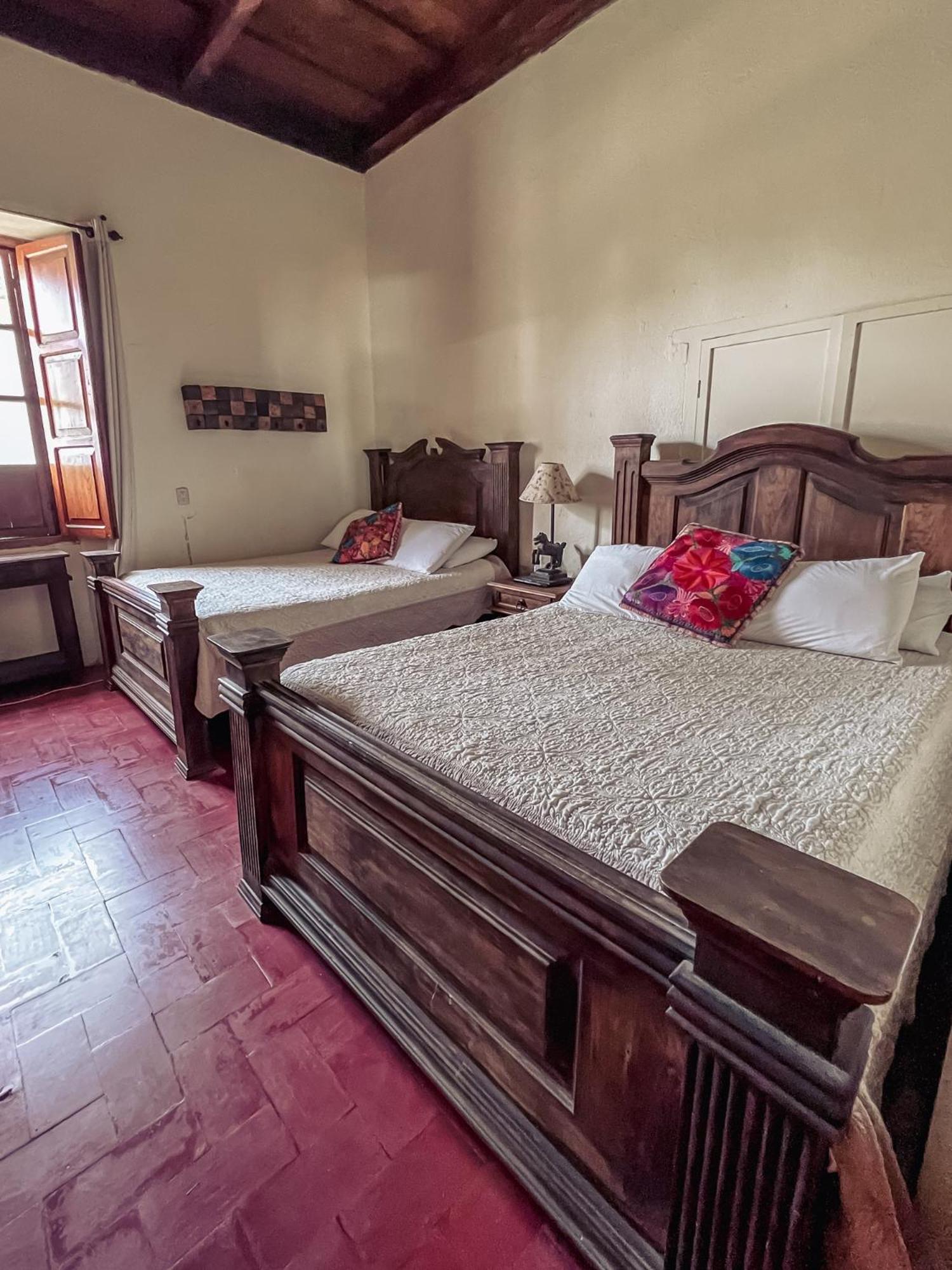 Hostal Antigueeno Antigua Εξωτερικό φωτογραφία