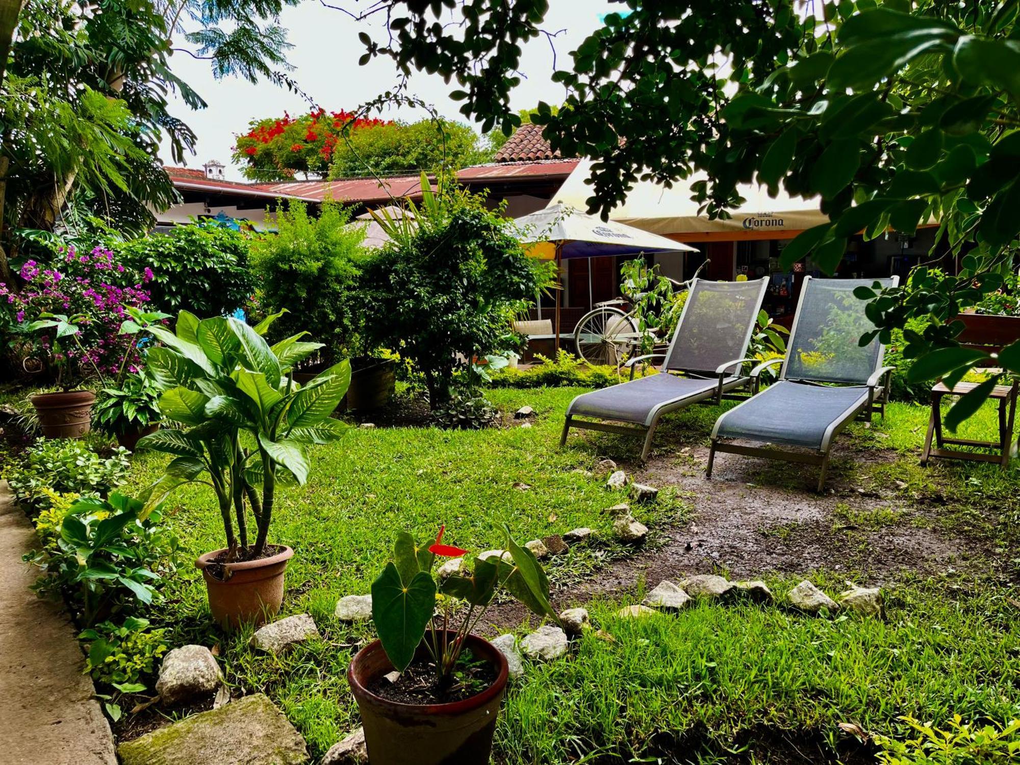 Hostal Antigueeno Antigua Εξωτερικό φωτογραφία