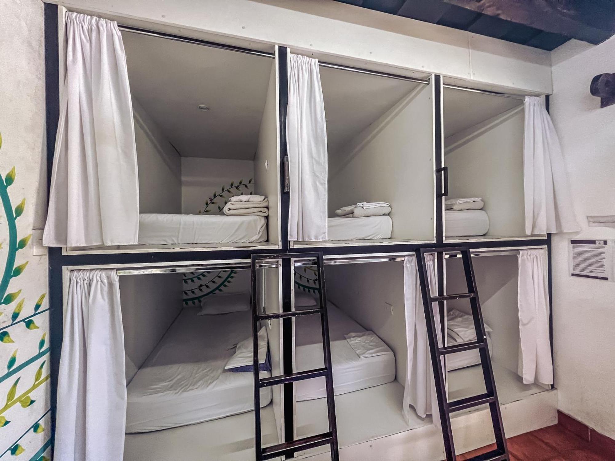 Hostal Antigueeno Antigua Εξωτερικό φωτογραφία